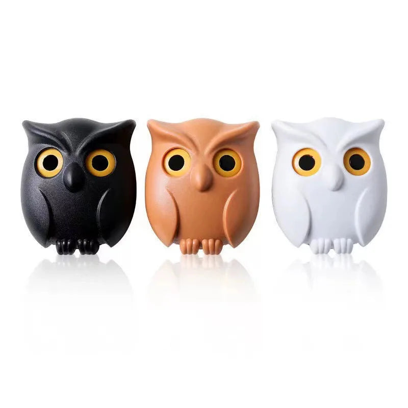 Magnetic Owl Key Hook – Auto Blink, No Punch Decor