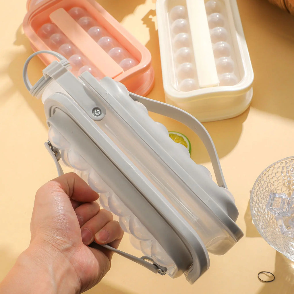 Portable Ice Cube Tray 2-in-1 Circular Ice Cube Mold Puck Making Water Bottle 12 Grid Flat Lid Cooling Popsicle Cube Mold Maker